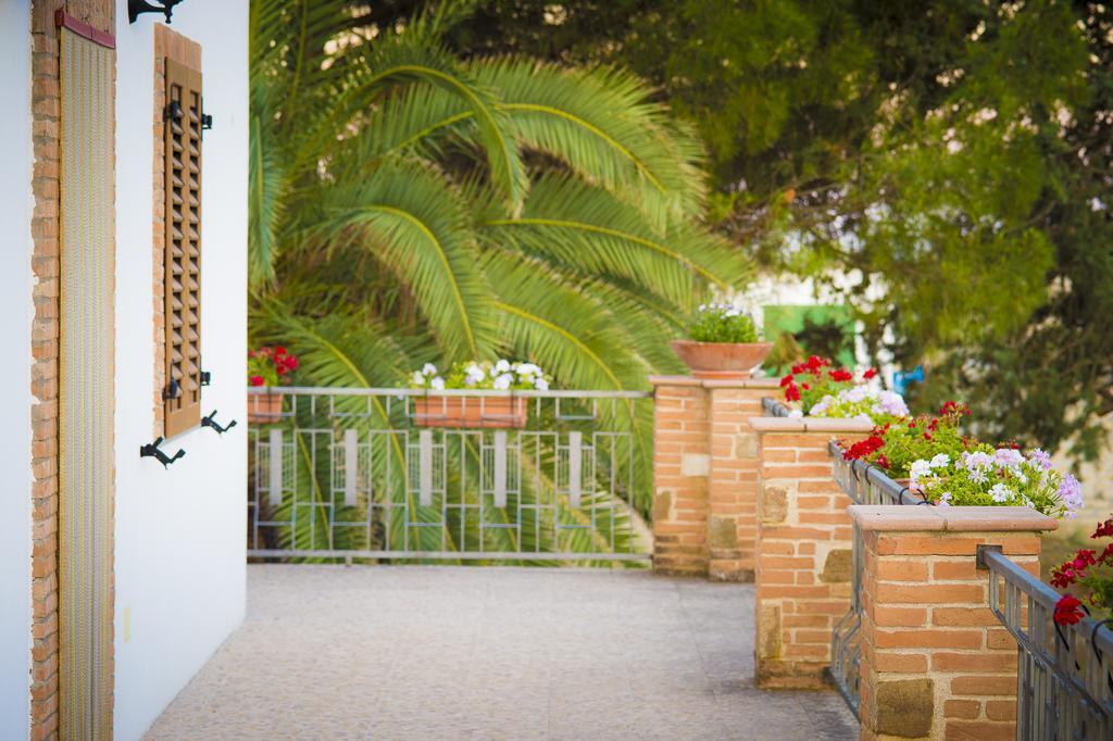 Il Delfino Villa Pisticci Bagian luar foto
